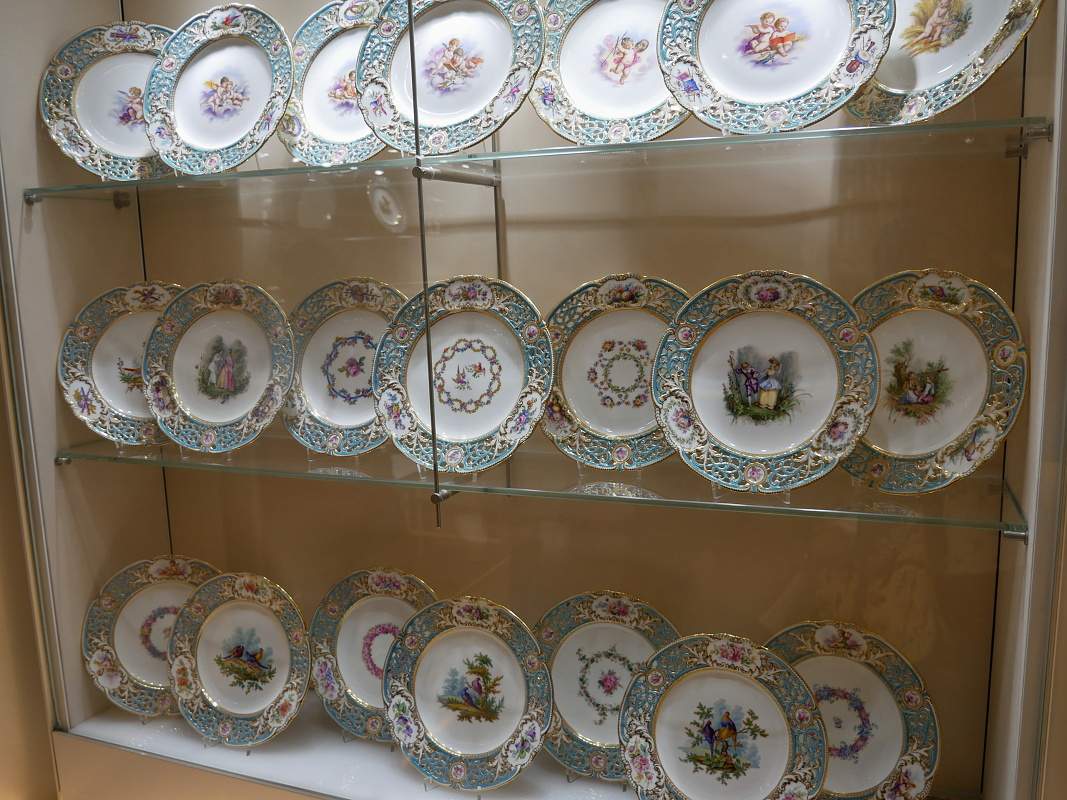 Hofburg, Strieborná zbierka, porcelán