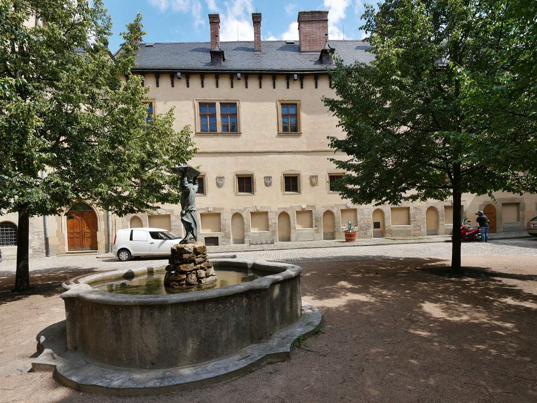 Vlašský dvor
