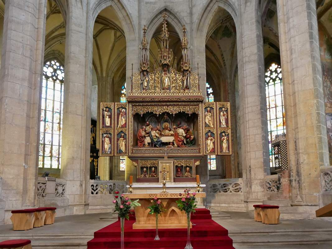 Chrám sv. Barbory - oltár