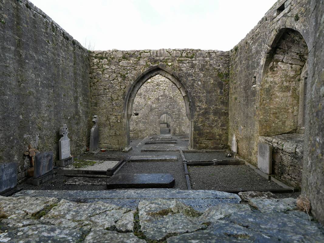 Opátstvo Kilmacduagh - Katedrála