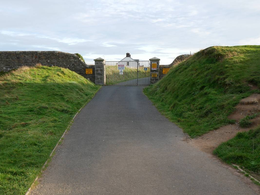 Howth - pri majáku, až k majáku sa nesmie