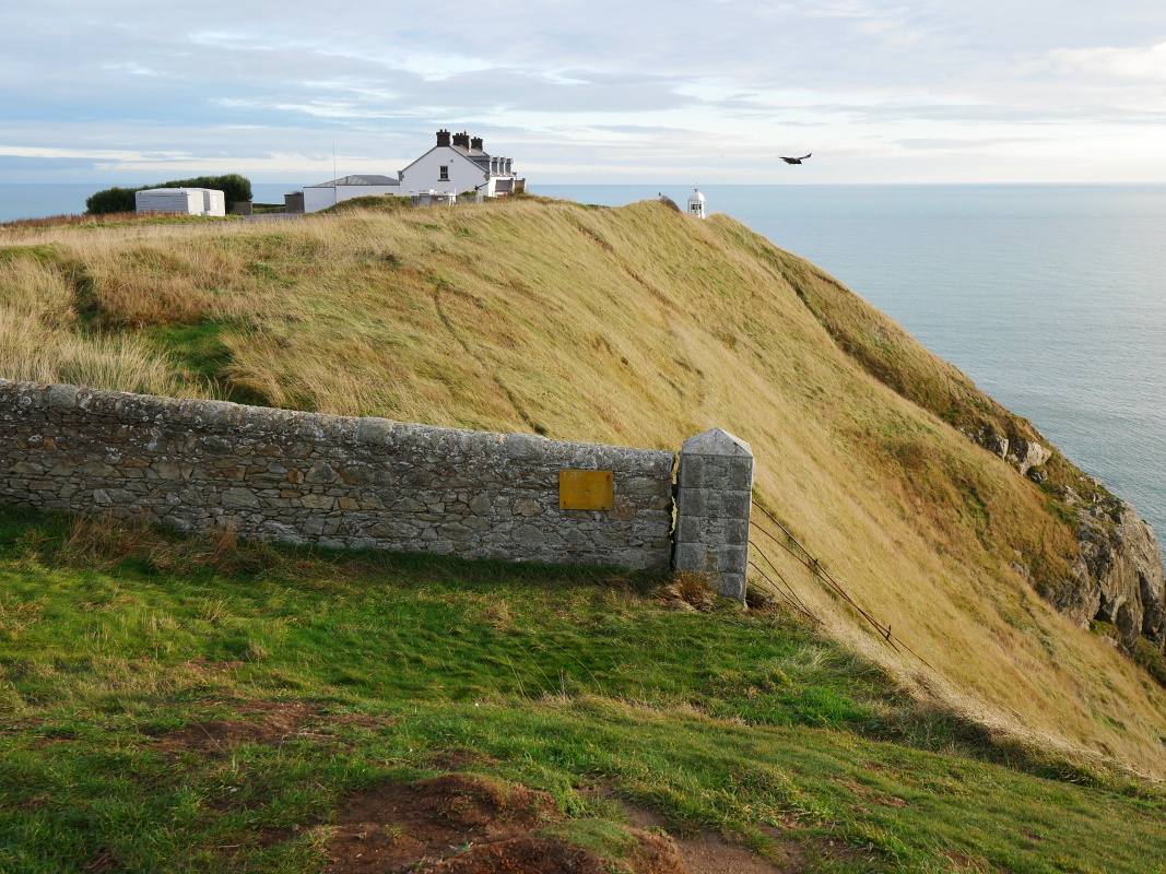Howth - pri majáku, a aj maják trošku vidno :)