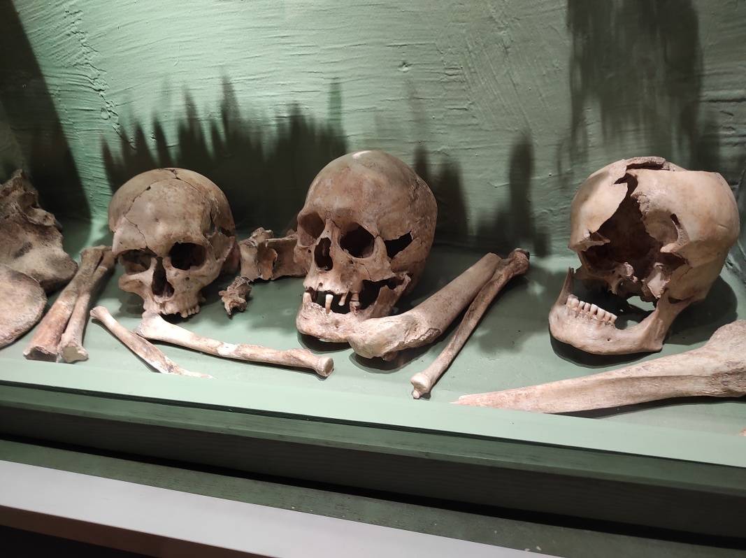 Egerský hrad - expozícia v biskupskom paláci o histórii hradu