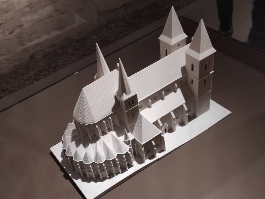 Egerský hrad - katedrála v 14. storočí