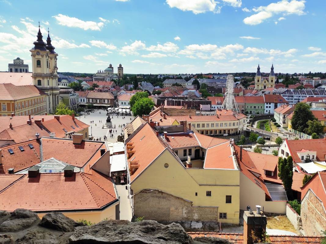 Egerský hrad - výhľady z Dobó bastiony na Dobó István tér