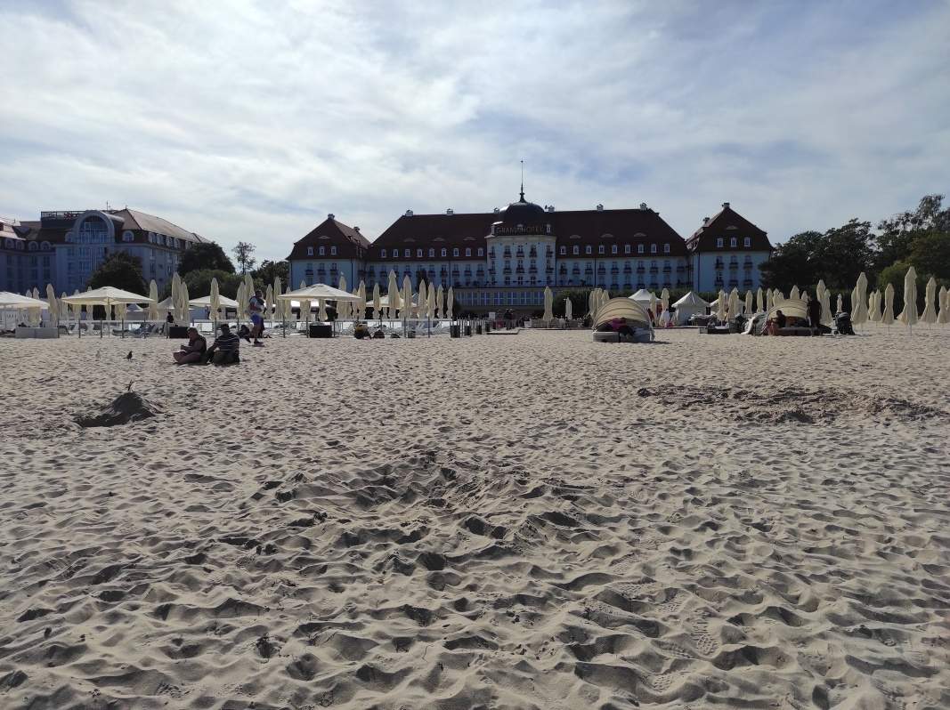 Sopot - pláž pred Grand Hotelom