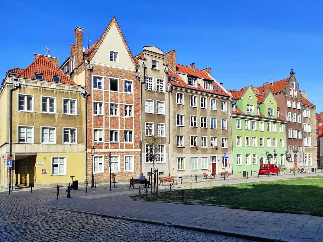 Domy pri Mariánskej bazilike