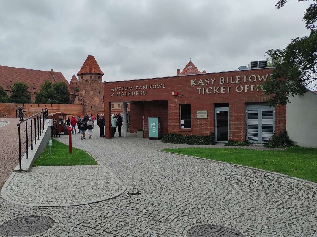 Prichádzame k hradu Malbork