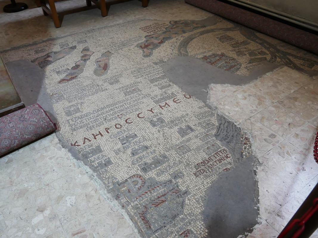 Madaba - mapa Svätej zeme na podlahe kostola sv. Juraja
