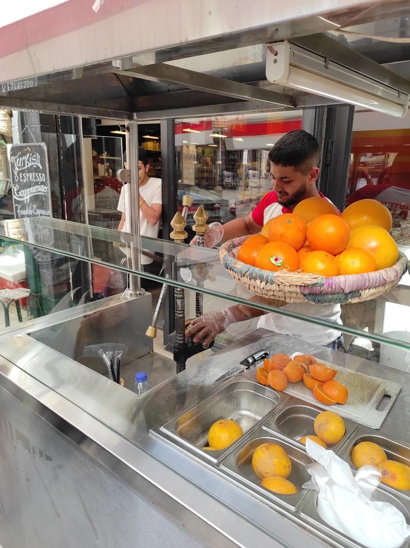 Madaba - zastávka na pomarančový fresh