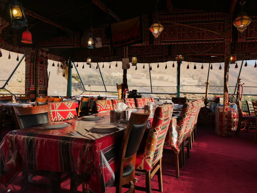 Obed vo Wadi Musa - My Mom's Recipe Restaurant