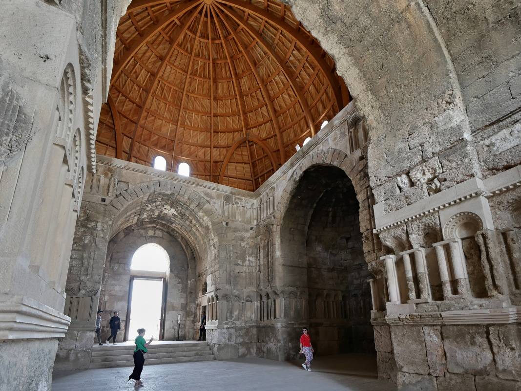 Vstup do Umayyovského paláca - má tvar gréckeho kríža(661-750 n.l.)