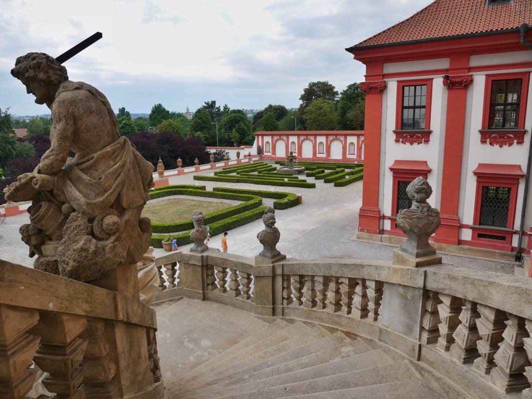 Trojský zámok - výhľad zo schodiska