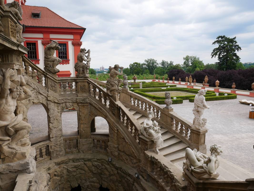 Trojský zámok - výhľad zo schodiska