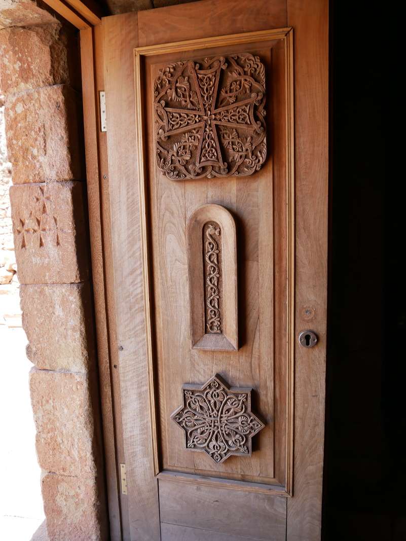 Noravank - dvere do kostola Surb Karapet