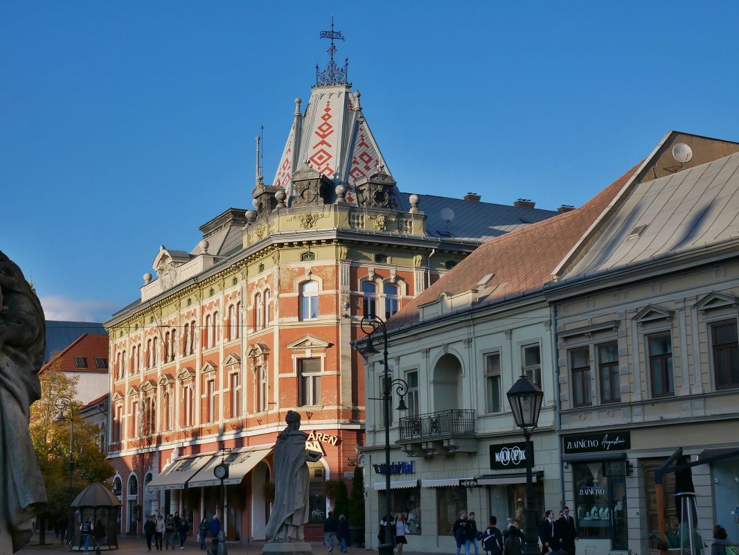 Andrássyho palác a jeho veža - veterník (korouhev)