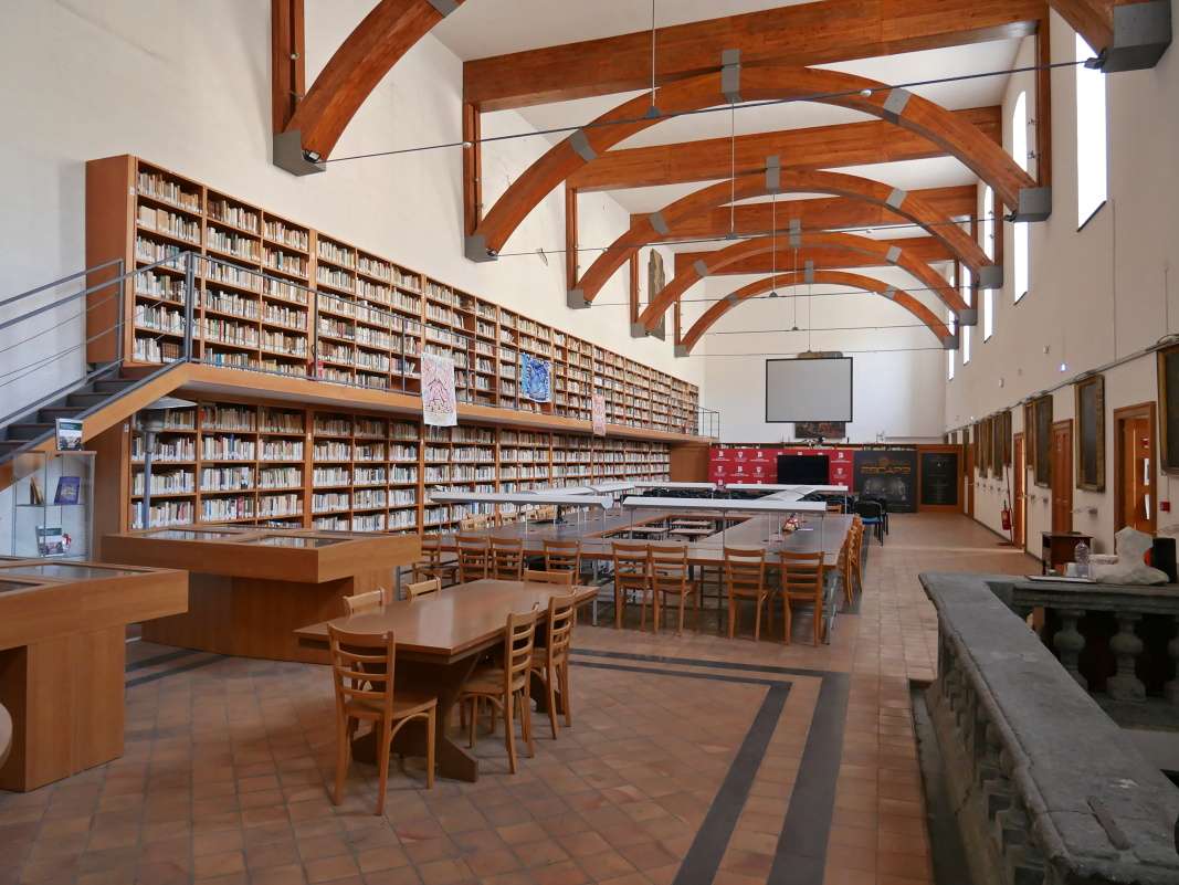 Komplex san Lorenzo Maggiore - Knižnica Gandolfa Caracciola