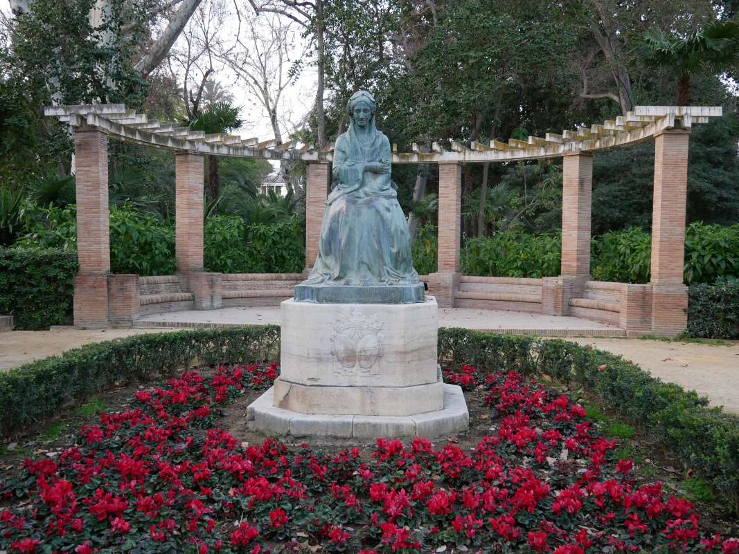 Park Márie Lujzy - Monument Infantky Márie Lujzy