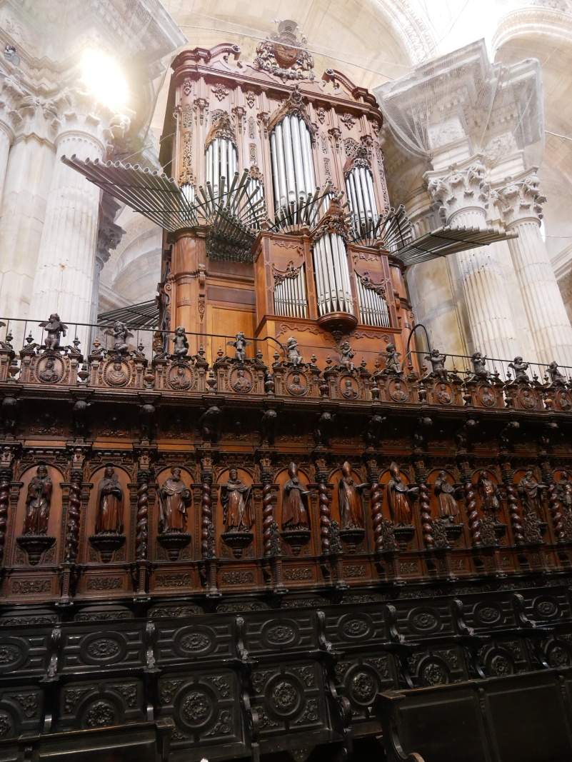 Katedrála v Cádize - organ na chóre