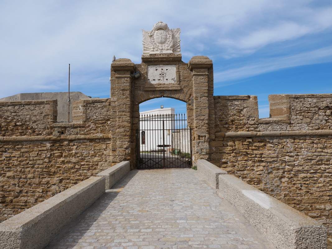 Hrad San Sebastian - je zatvorený pre rekonštrukciu