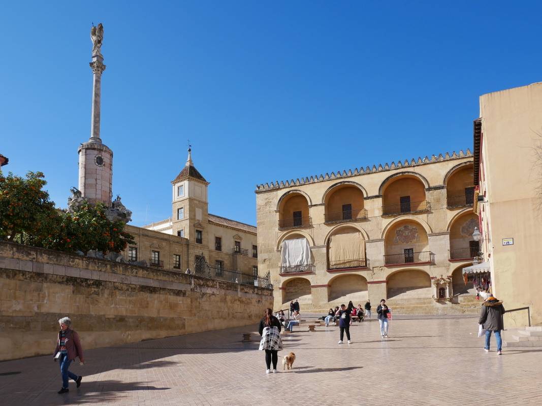 Námestie víťazstva (Plaza del Triunfo)