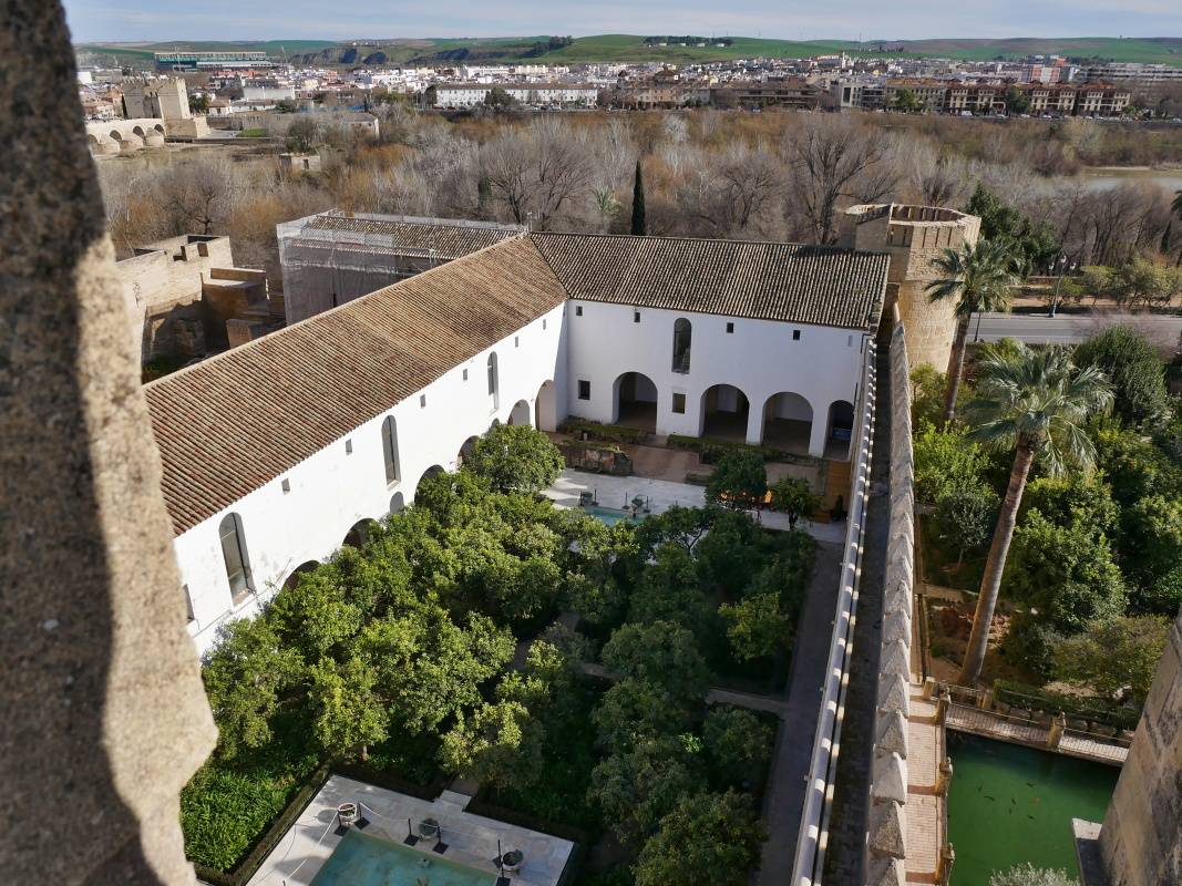 Výhľad z Levej veže - Alcázar, Patio Morisco