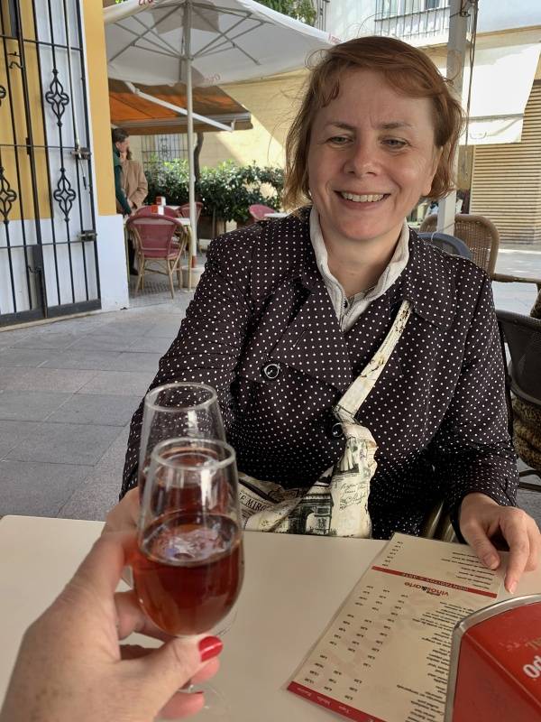 A konečne zaslúžené oloroso v Entre Vinos Y Arte na Calle Corredera