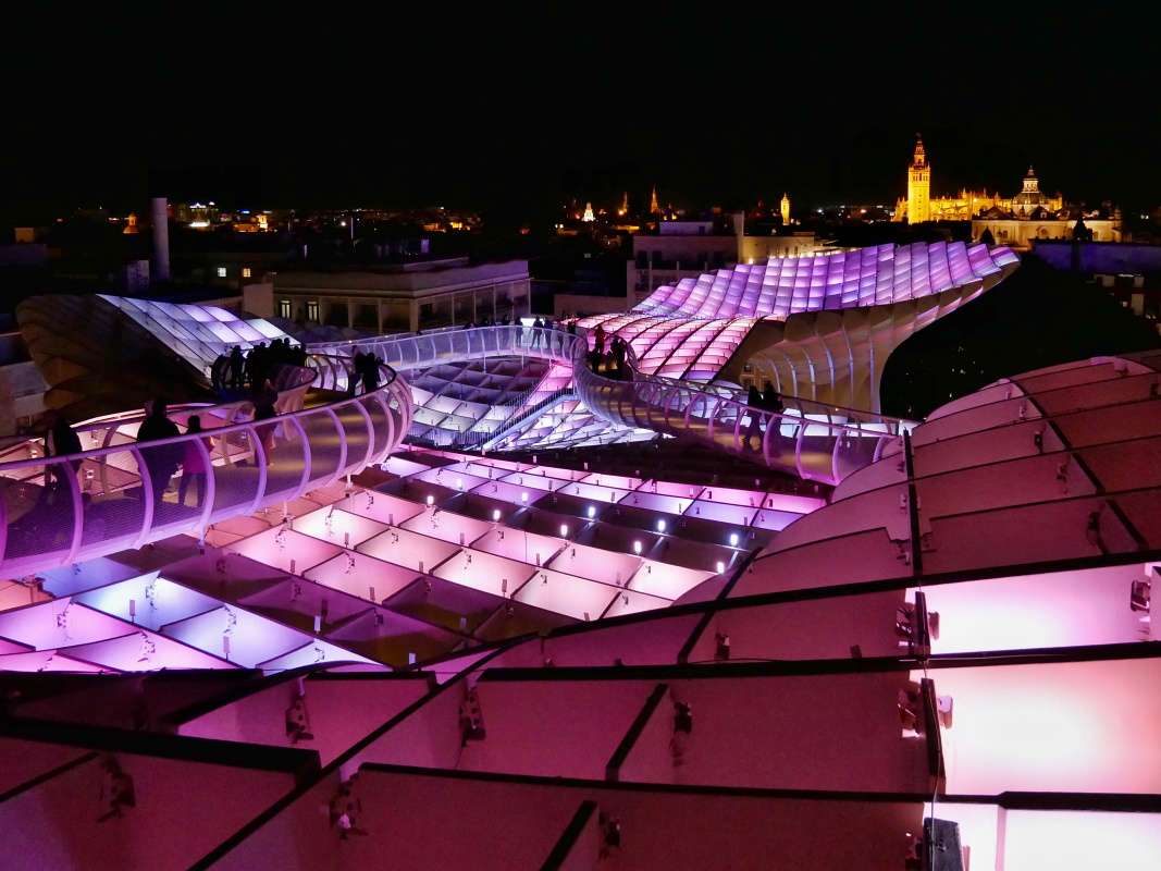 Nočný výhľad zo Setas de Sevilla