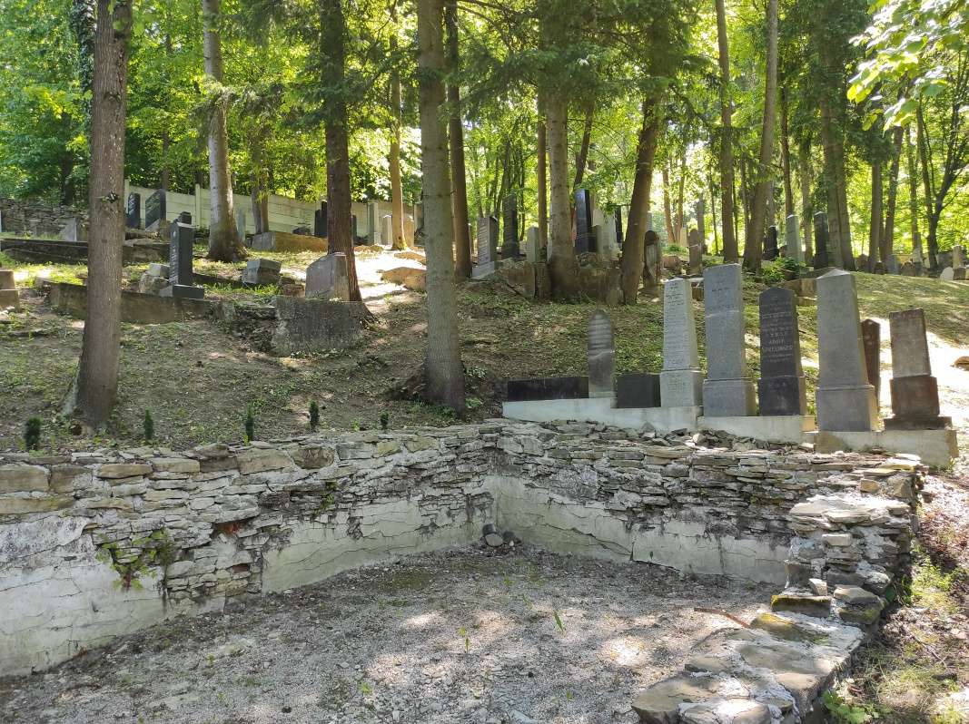 Židovský cintorín