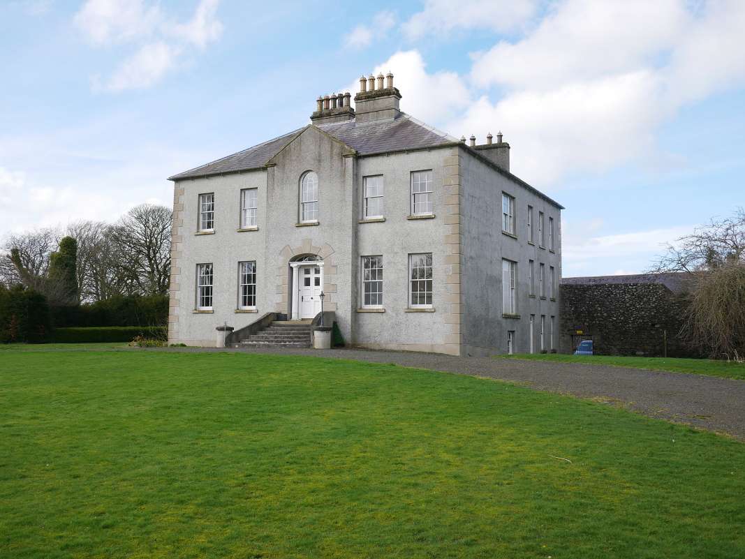 Dark Hedges - Gracehill House