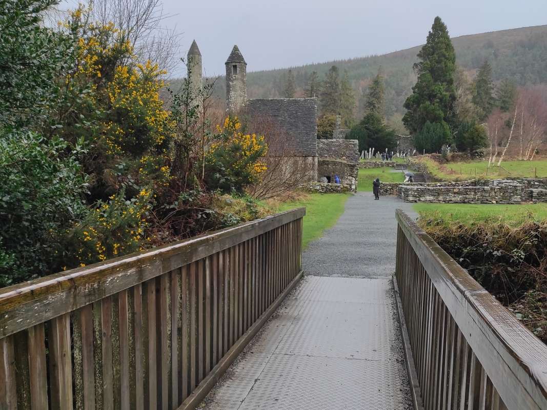 Glendalough - kláštory