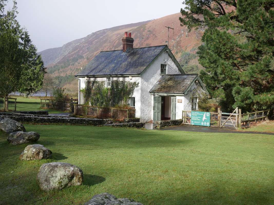 Glendalough - návštevníske centrum pri Hornom jazere