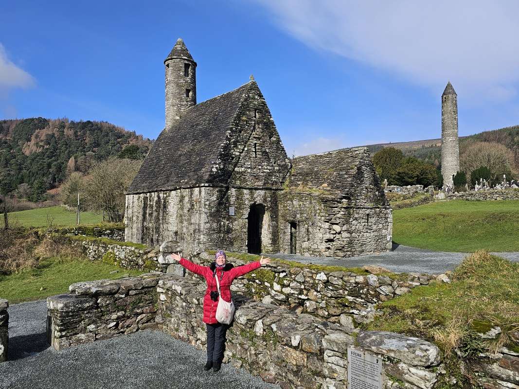 Glendalough - Kostol sv. Kevina a Okrúhla veža