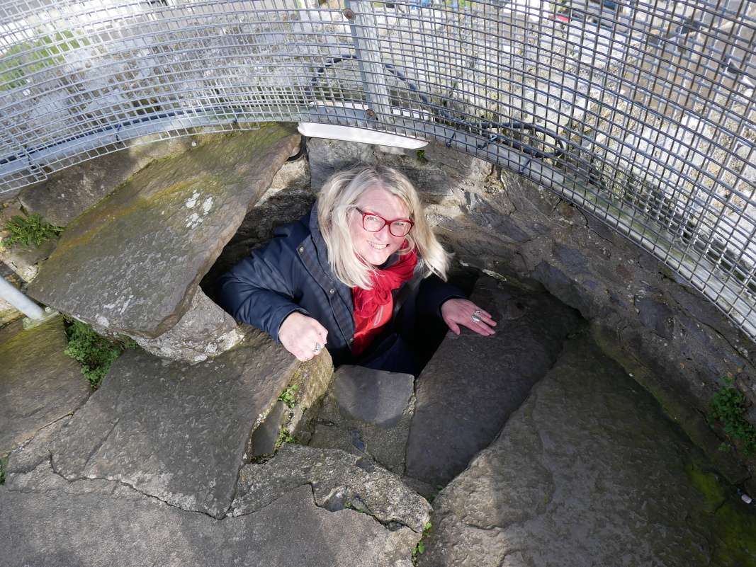 Kilkenny - Katedrála St. Canice, lezieme dole z Okrúhlej veže