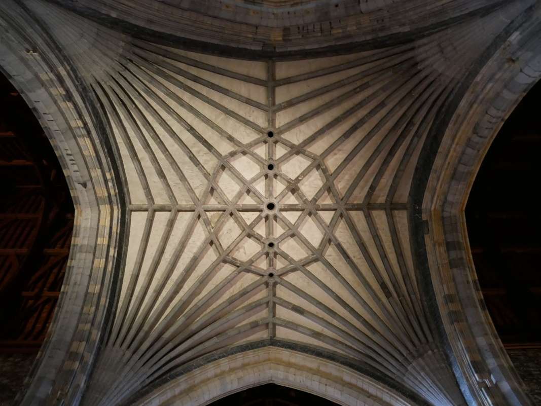 Kilkenny - Katedrála St. Canice, miestnosť vpravo od hlavného oltára