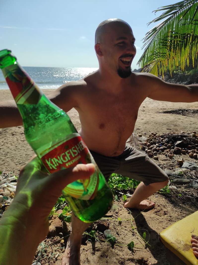 Kakolem beach - a tu mi skočí do záberu herec :D