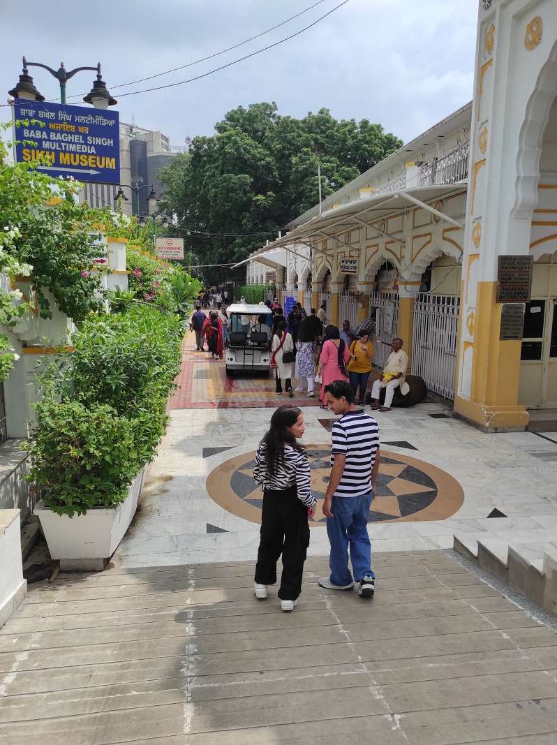 Sikhský chrám Grurdwara Bangla Sahib - odchádzame