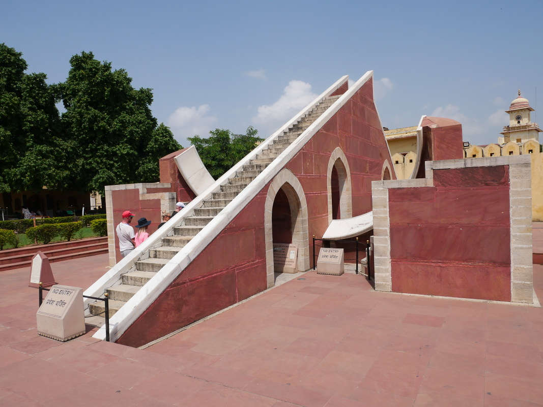 Jantar Mantar - Laghu Samrat - určovanie času s presnosťou 10-20s