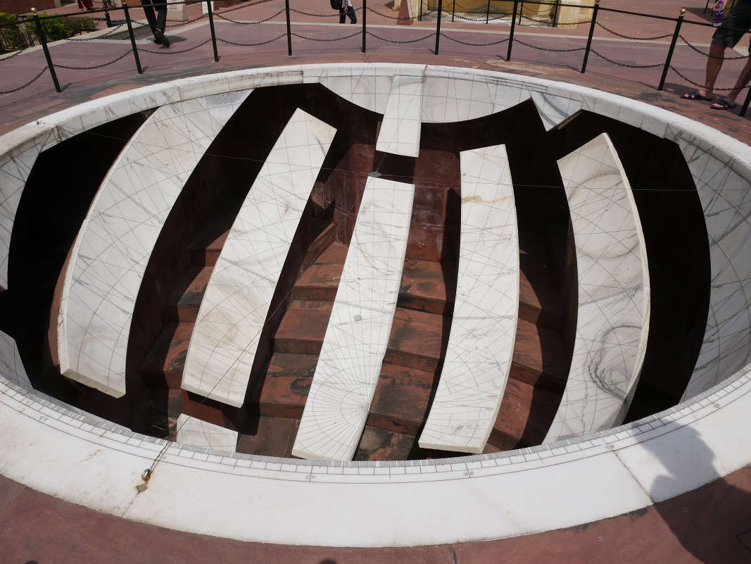 Jantar Mantar - Jaya Prakash Yantra - obrátená mapa oblohy