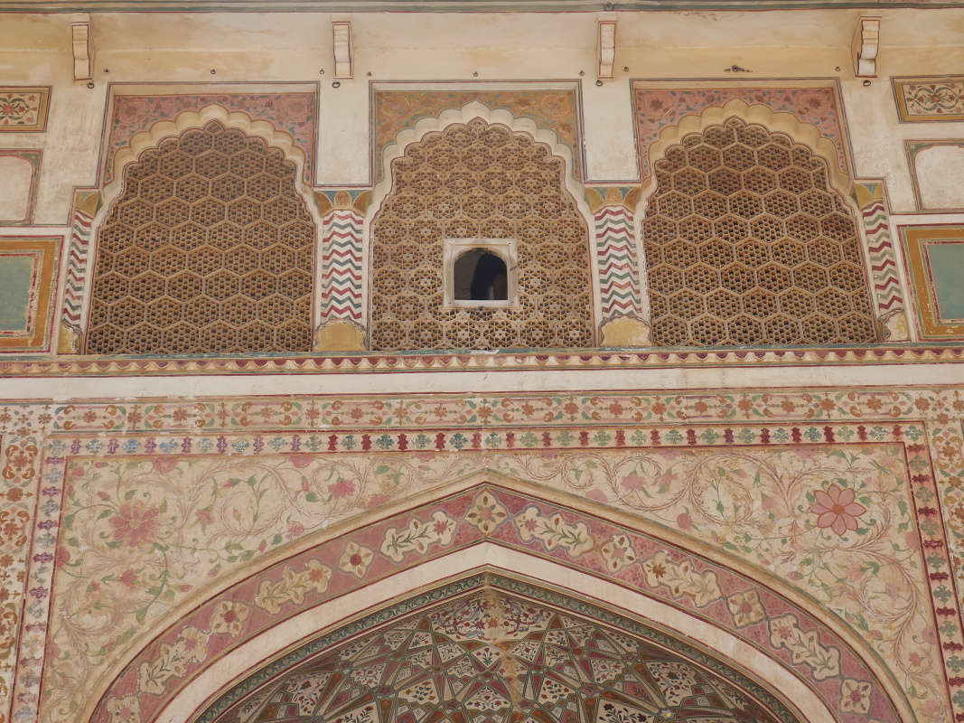 Amber Fort - Druhé nádvorie - Ganešova brána 