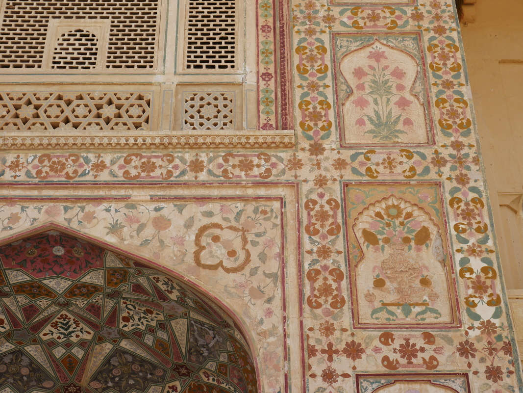 Amber Fort - Druhé nádvorie - Ganešova brána 