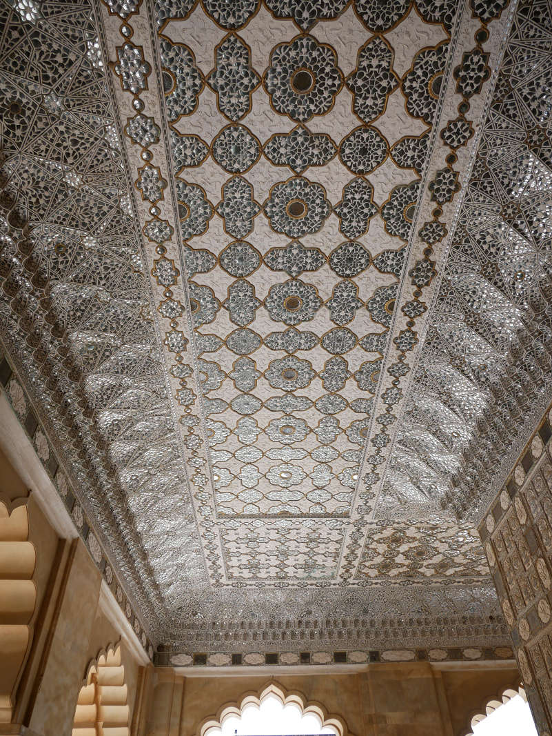 Amber Fort - Tretie nádvorie - zrkadlová miestnosť Sheesh Mahal