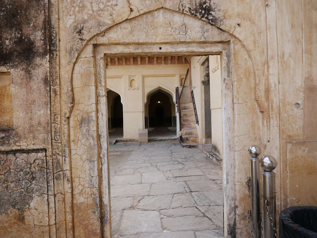 Amber Fort - opúšťame štvrté nádvorie Zenana