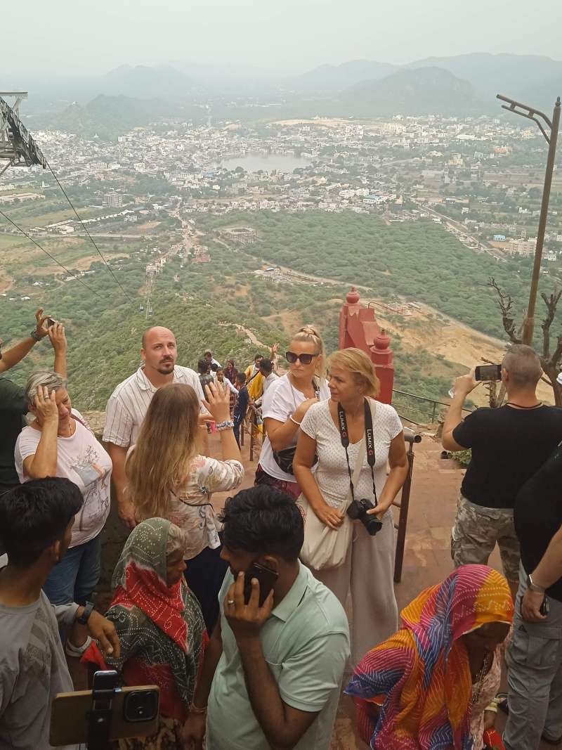 Savitri Mata Mandir - vystúpili sme z lanovky