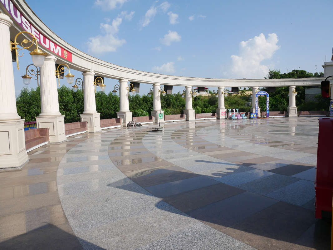 Nathdwara - Socha viery (boha Šivu)