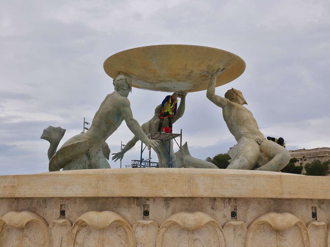 Valletta - Fontána Triton, čistenie :)