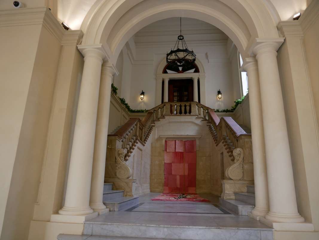 Veľmajsterský palác - vchod do zbrojnice
