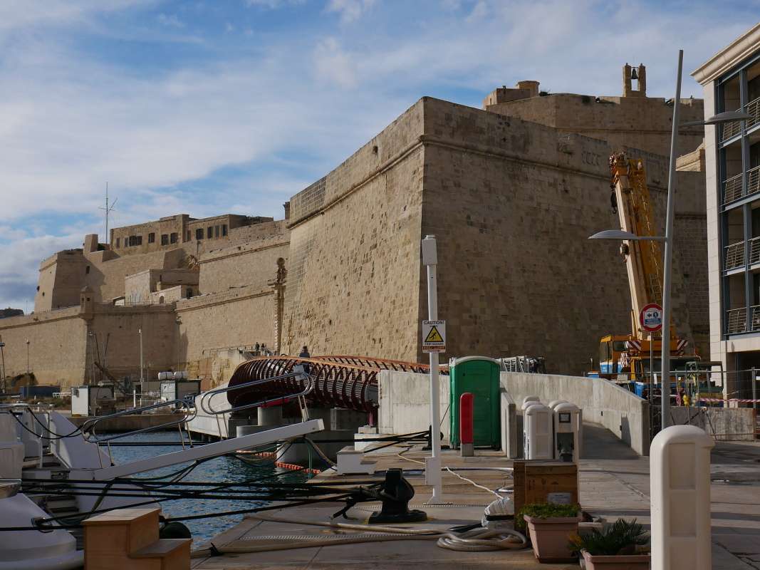 Birgu - blížime sa k Pevnosti Saint Angelo