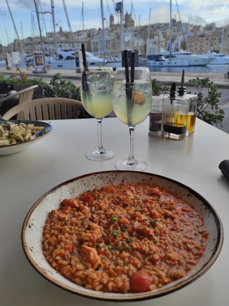 Birgu prístav - večera