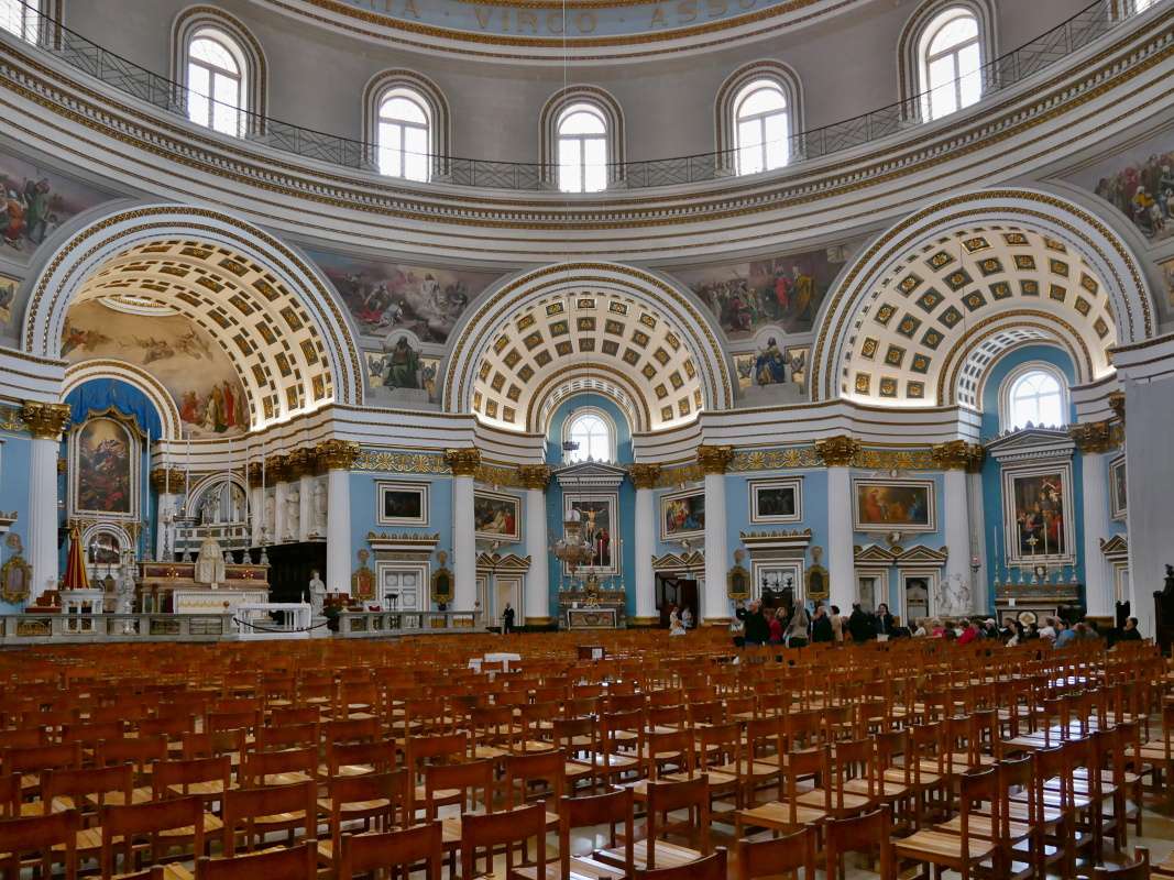Rotunda v Moste